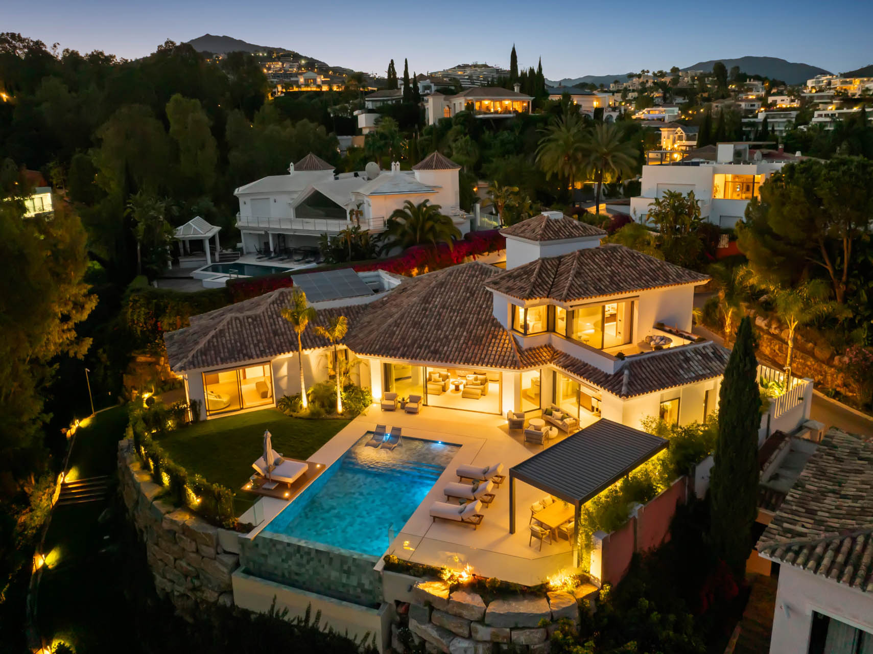 luxury villa casa calma with sea views for sale in el herrojo benahavis (23)