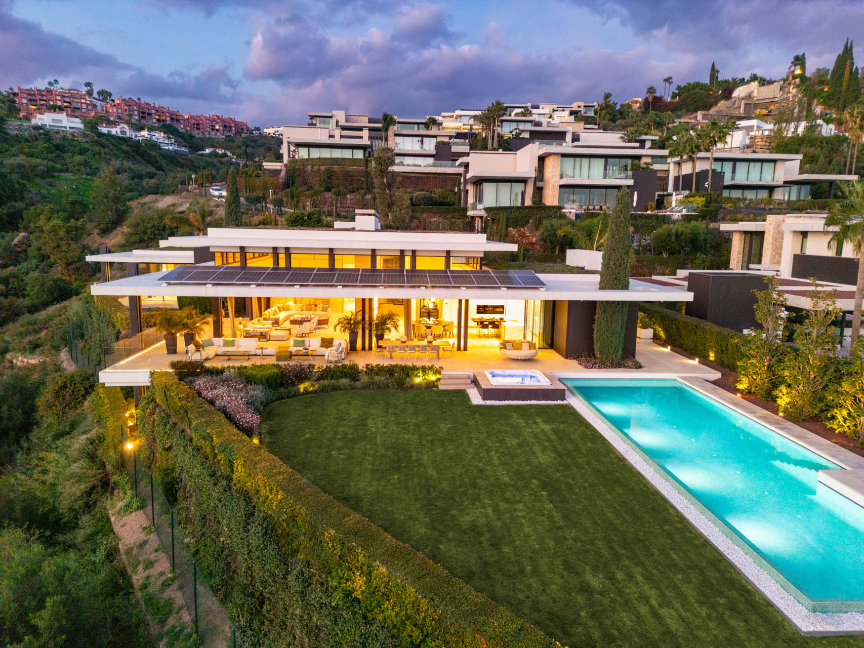 villa the hills 1 with panoramic sea views for sale in el herrojo benahavis (20)