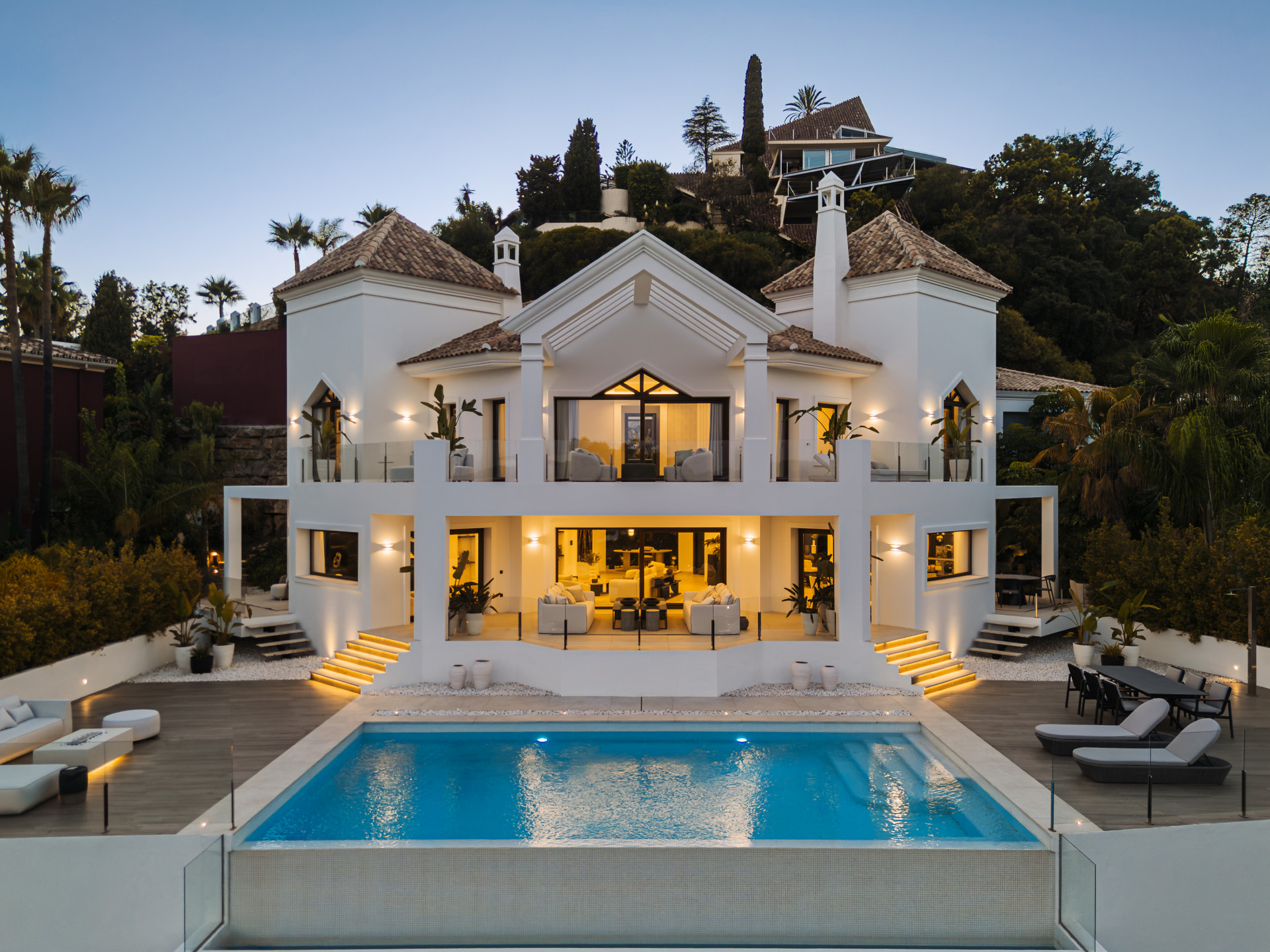 Villa Aura with Wellness Facilities for Sale in El Herrojo Benahavís, La Quinta (7)